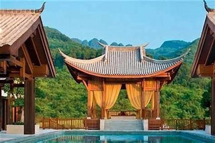 老板让我管理一个小型餐厅该怎么入手？整个餐厅不大,员工也不多,而且什...