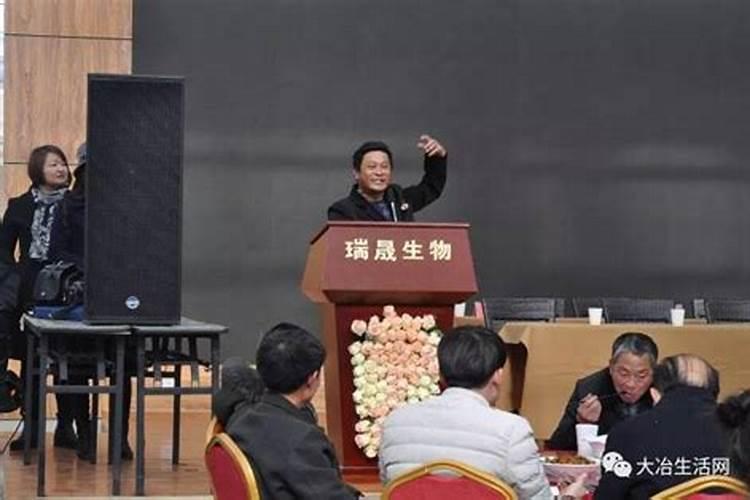 因果报应祸及子孙与因果轮回是否存在矛盾,这个应该如何理解？