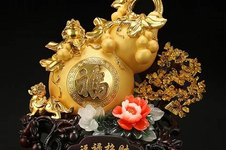 家庭客厅适宜摆什么