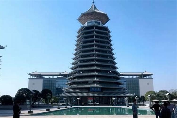 湖南风水大师排名前十位都有谁,风水大师排名前十位秦阳明、李居明上榜...