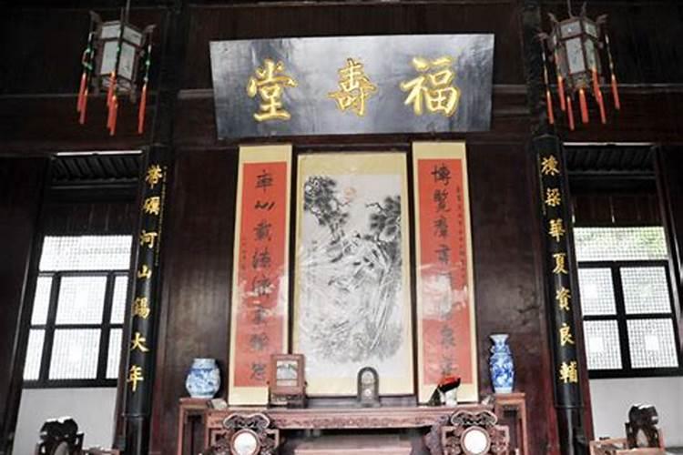 镜子面冲哪个方位