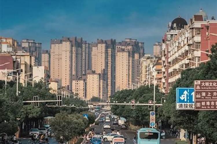 冰心作品中的冰心先生是怎么回事