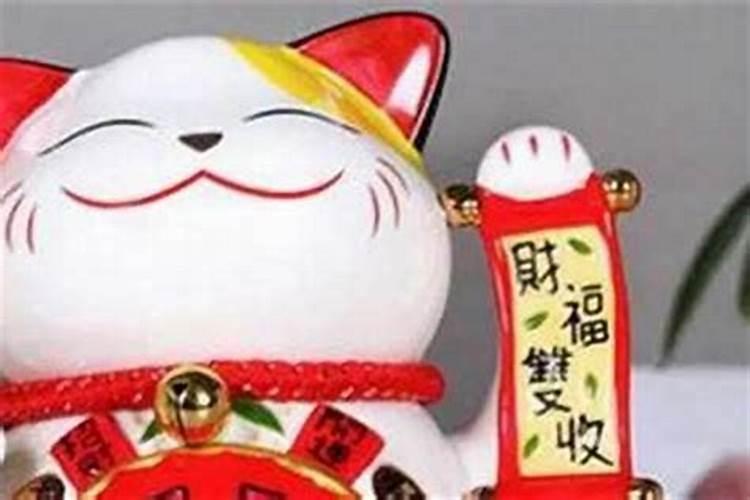 主卧放什么床好看