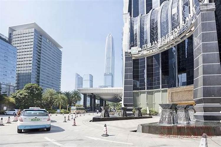 上海中心大厦风水师是谁