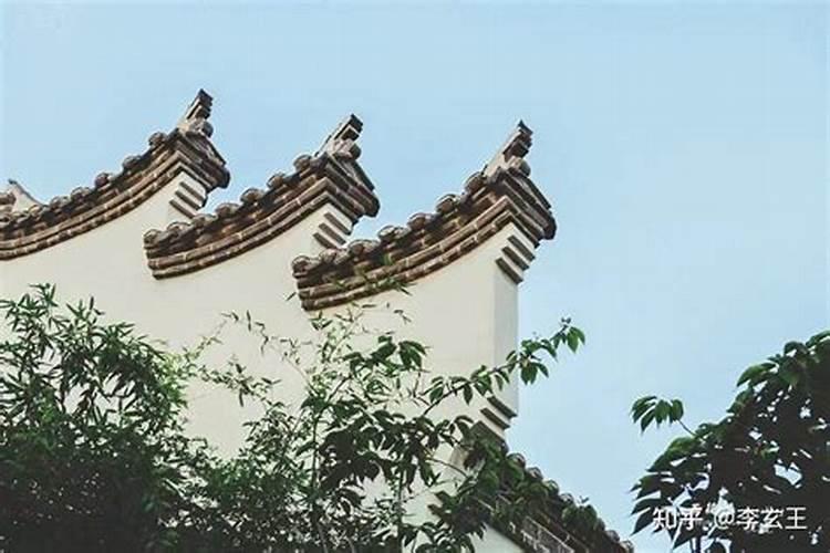 客厅神龛如何摆放