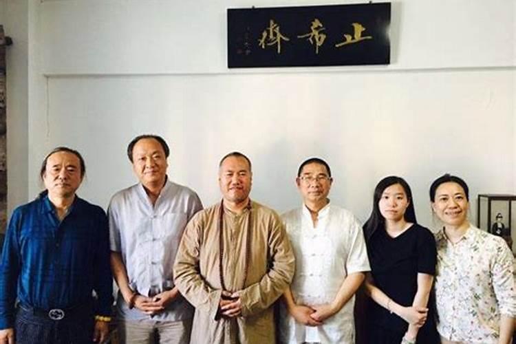 风水学上将中国分为九五之势,也就是十四条龙,九条地龙和五条水龙,分...