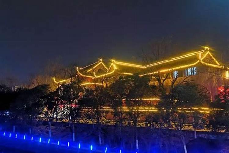 别墅前后花园养鱼风水有什么说法？