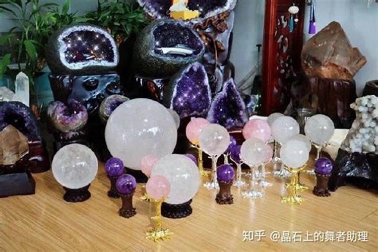 家里水晶球摆放位置？