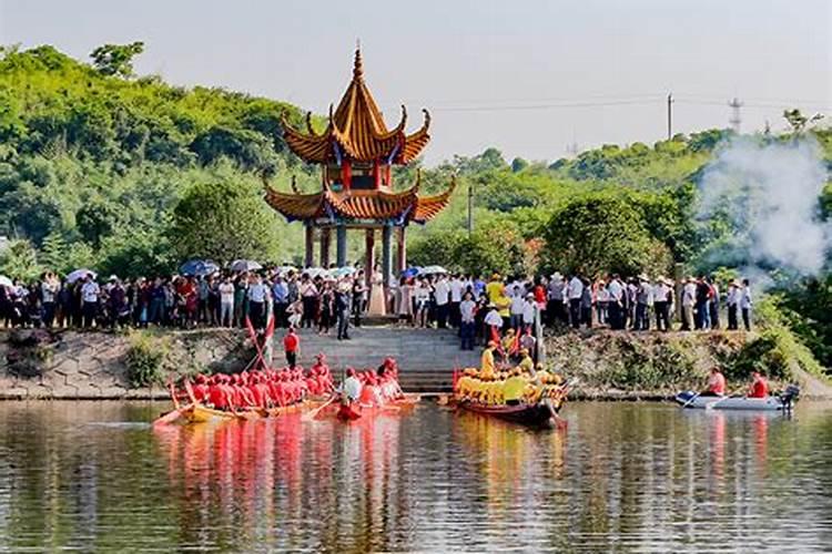 给一篇作文 题目:祖国在在我心中