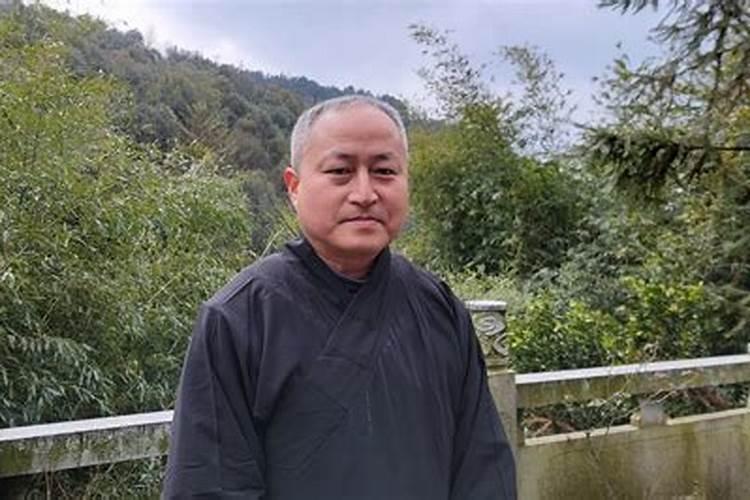 佛家看蝙蝠进家是什么征兆？是破财还是有福进家门？