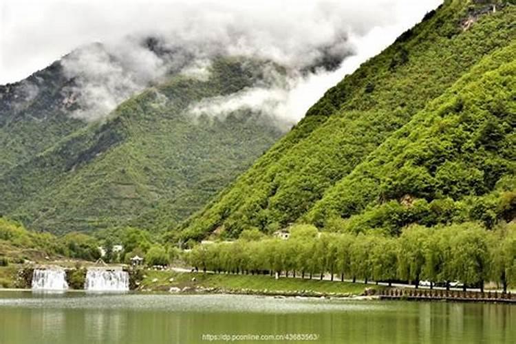 梦见自己走进大山的预兆
