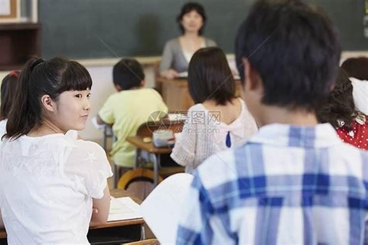学看风水看什么书？谁知道的可以推荐下吗？