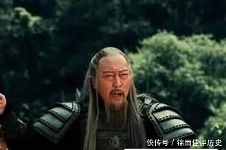 诸葛亮死后的安葬过程很奇怪司马懿居然死在自己的坟前