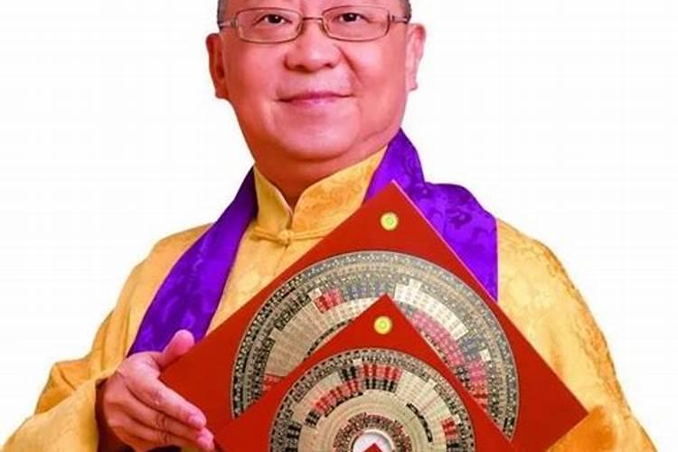香港的著名风水大师到底是李明居还是李居明？