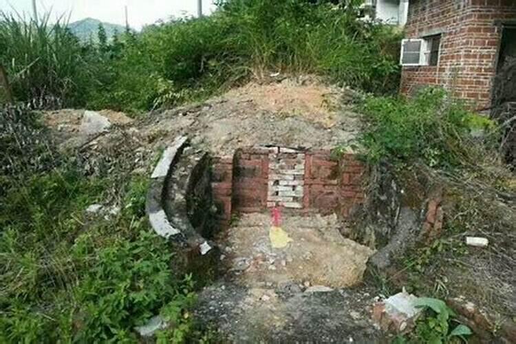 房子建在坟地上好吗,怎么化解