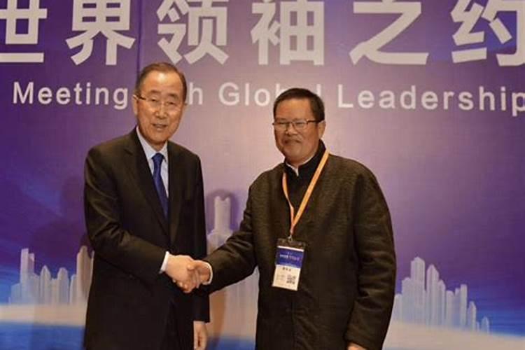 郑富国的人物简介