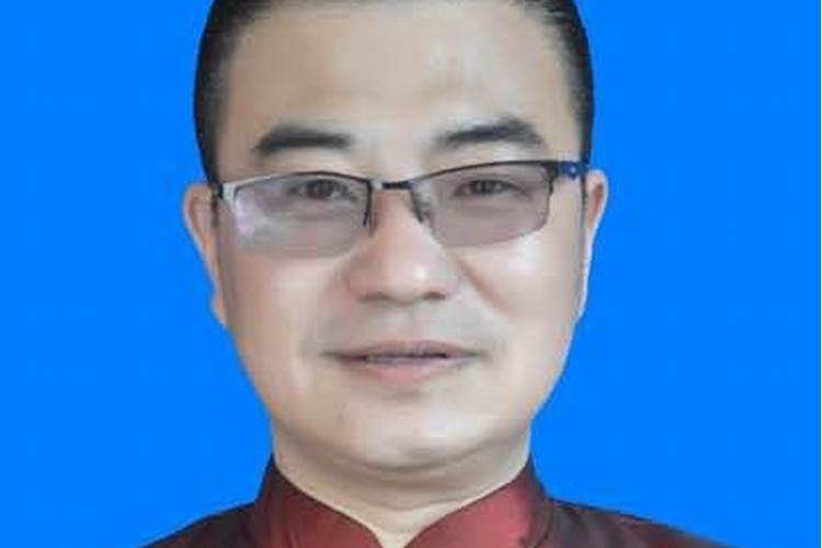侯竣博大师是什么人？