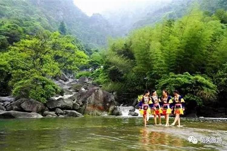 离韶关200到300公里之内的、旅游景点有哪些？