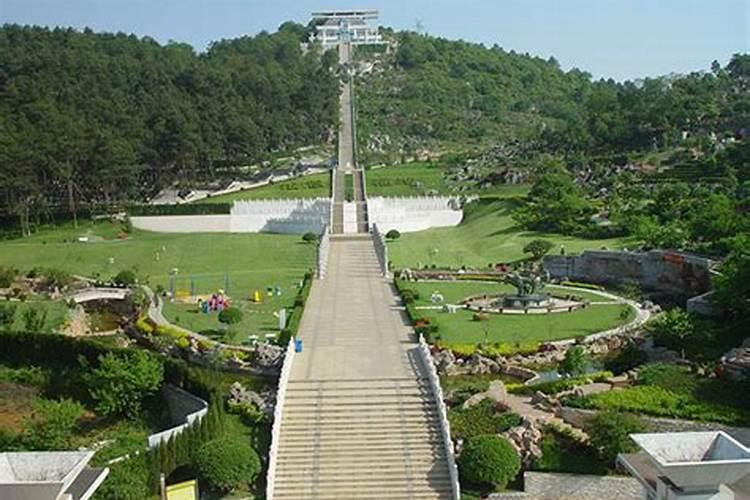 贵阳十大公墓贵阳公墓哪个风水好贵阳陵园墓地有哪些？