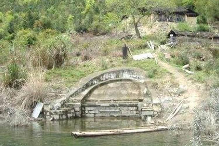 祖坟被水淹风水关于祖坟被水淹风水
