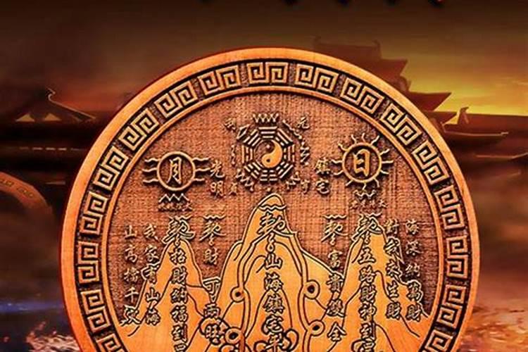请问风水大师店铺挂山海镇是否挂门外还是门内最好？