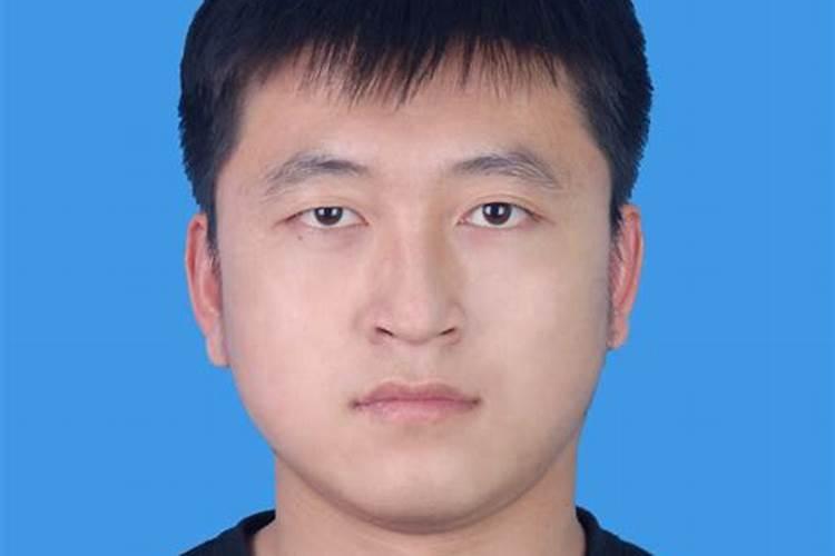 周兴吾简介