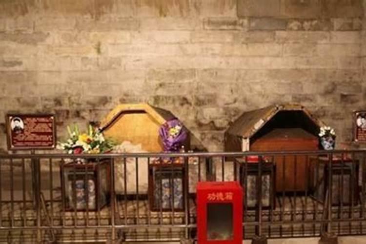 一对夫妻死后不把他们葬在一起,单独埋葬,可以的吗对下辈子有没有影响。？