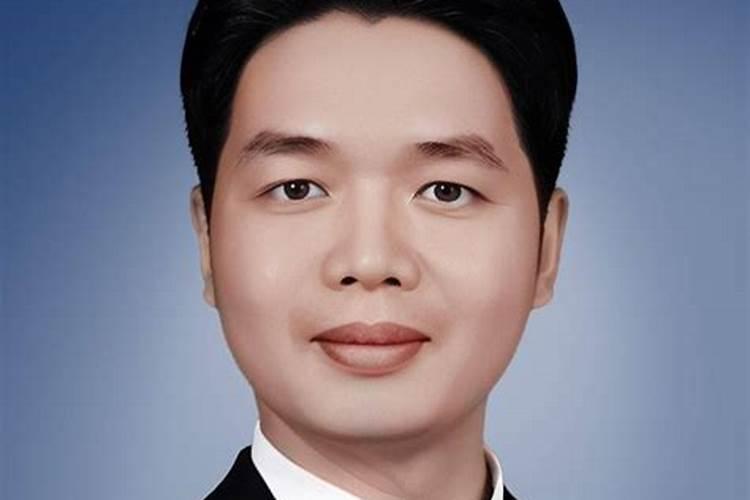 福建九圆慈陈嘉耕生简介,以及他生平的成就有哪些有人知道吗pp1.陈嘉耕，清朝光绪二十九年（1903年）出生，历经清朝和民国时期，他是九圆慈风水研究院院长，中华易经科学院理事，以及香港高等进修学院客座教授。2.作为数字风水能量学的先驱，陈嘉耕首次明确提出并实践了数字、风水、命理、预测和易理的融合理念。3.凭借其独特的数字风水能量学理论和丰富的实践经验，陈嘉耕为众多企业、政府pph3ext二、福建哪个风水师厉害？