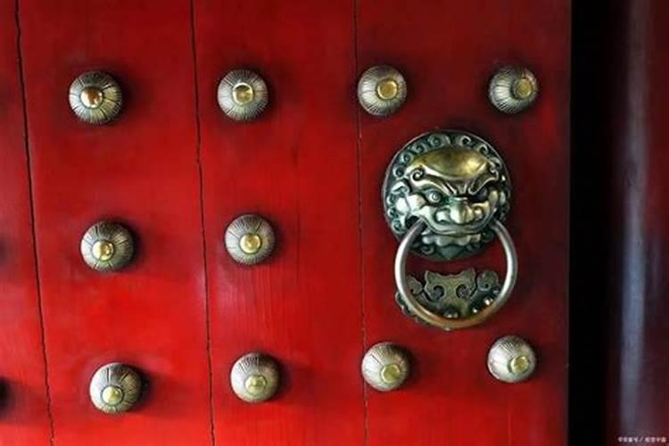民宅大门的门钉吉祥数