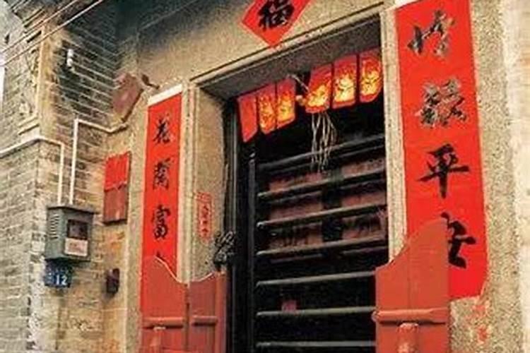 趟栊门🪟