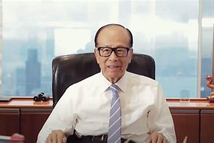 李嘉诚介入上海黄金地块,听说是得到多名风水师的指点,据说此地曾是周正。？