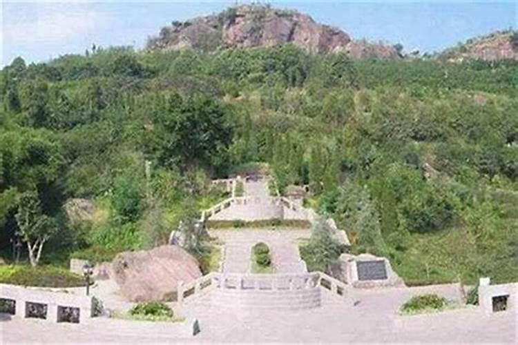风水大师谈祖坟风水不好怎么办？