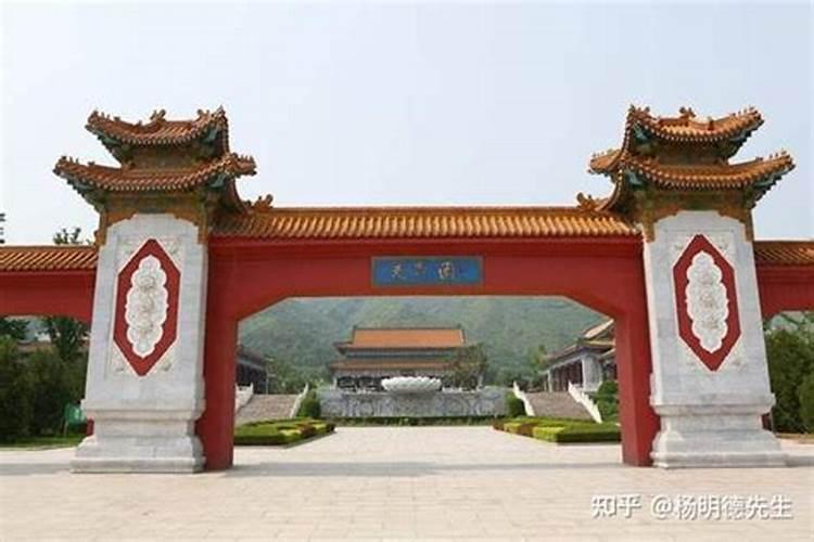 北京看墓地风水谁看的最好？