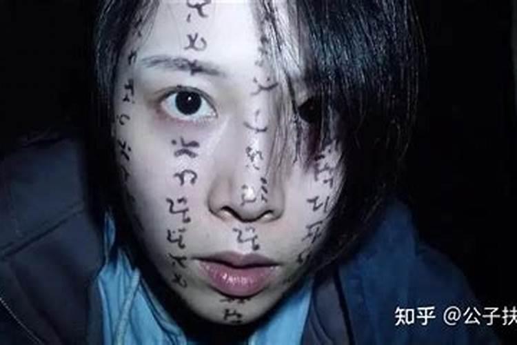 电影《咒》中有哪些细思极恐的细节？